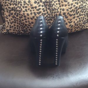 Spiked heels